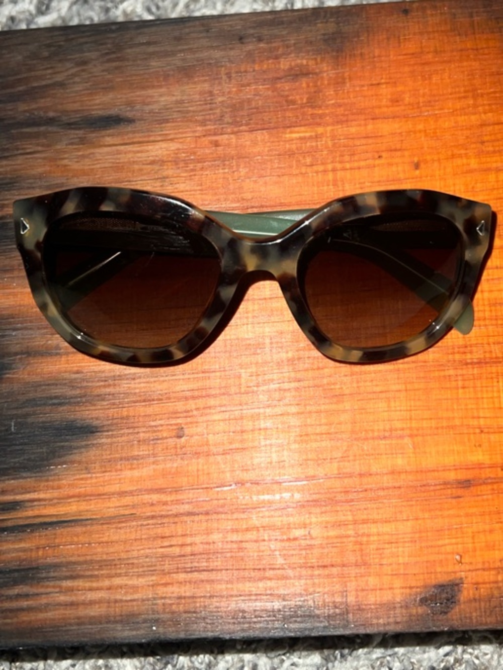 Prada Tortoiseshell Cat-Eye Sunglasses with Brown Gradient Lenses